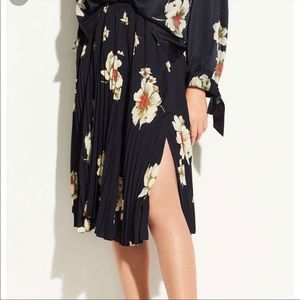 Vince Gardenia Floral Pleated Skirt